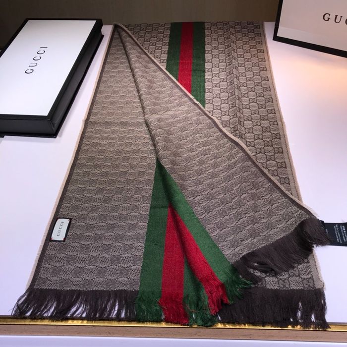 Gucci Scarf G00101