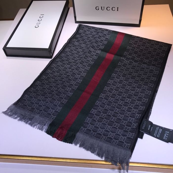 Gucci Scarf G00102