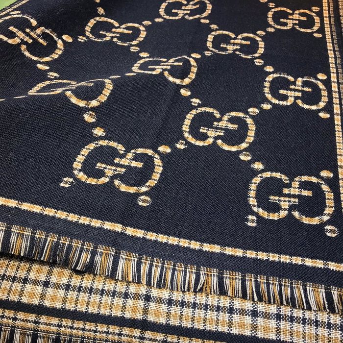 Gucci Scarf G00117