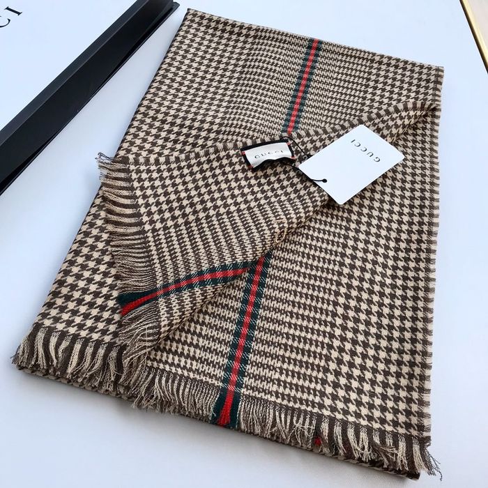 Gucci Scarf G00124