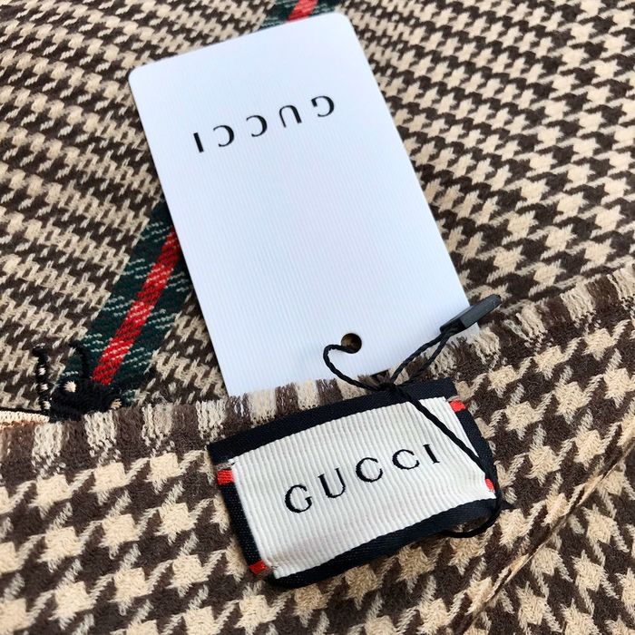 Gucci Scarf G00124