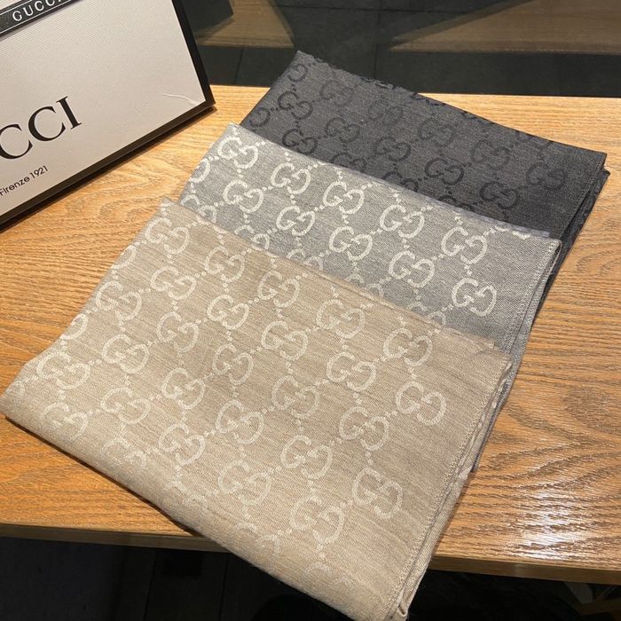 Gucci Scarf G00125