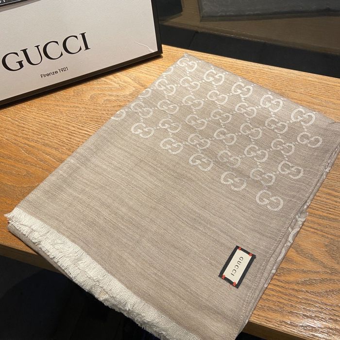 Gucci Scarf G00127