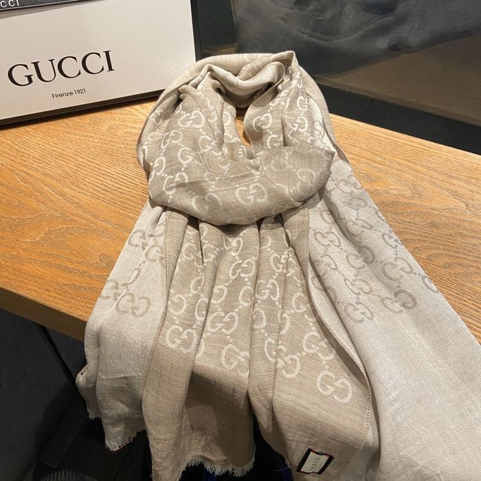 Gucci Scarf G00127