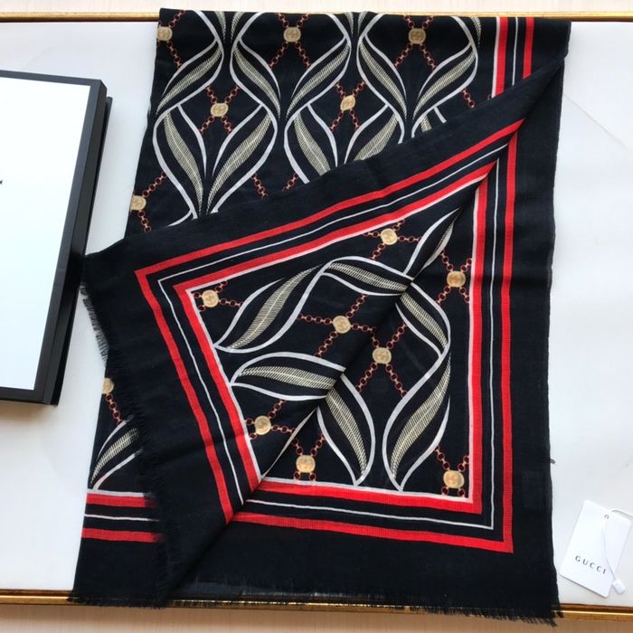 Gucci Scarf G00129