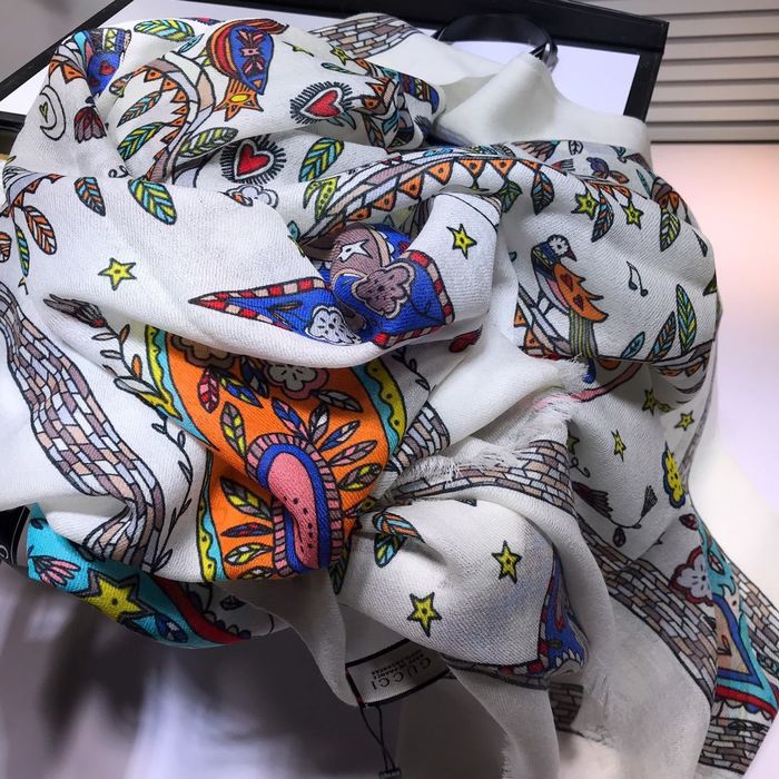 Gucci Scarf G00131