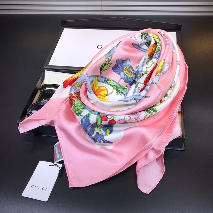 Gucci Scarf G00134