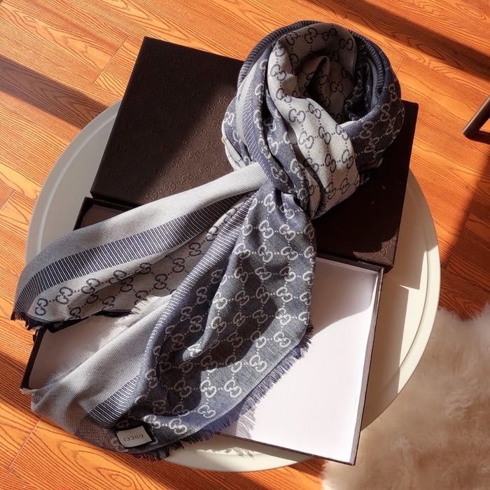 Gucci Scarf G00141