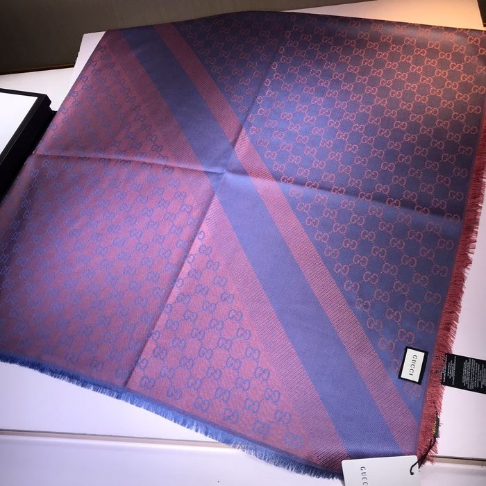 Gucci Scarf G00142