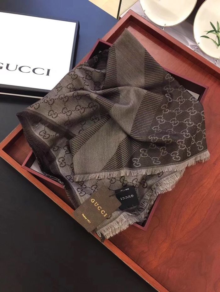 Gucci Scarf G00144