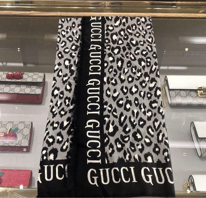 Gucci Scarf G00147