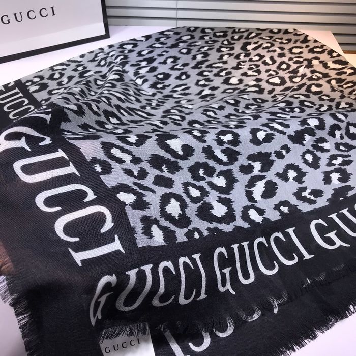 Gucci Scarf G00147