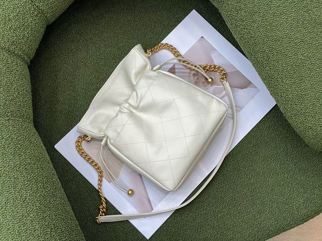 Chanel SMALL Lambskin Shoulder Bag SS2088 white