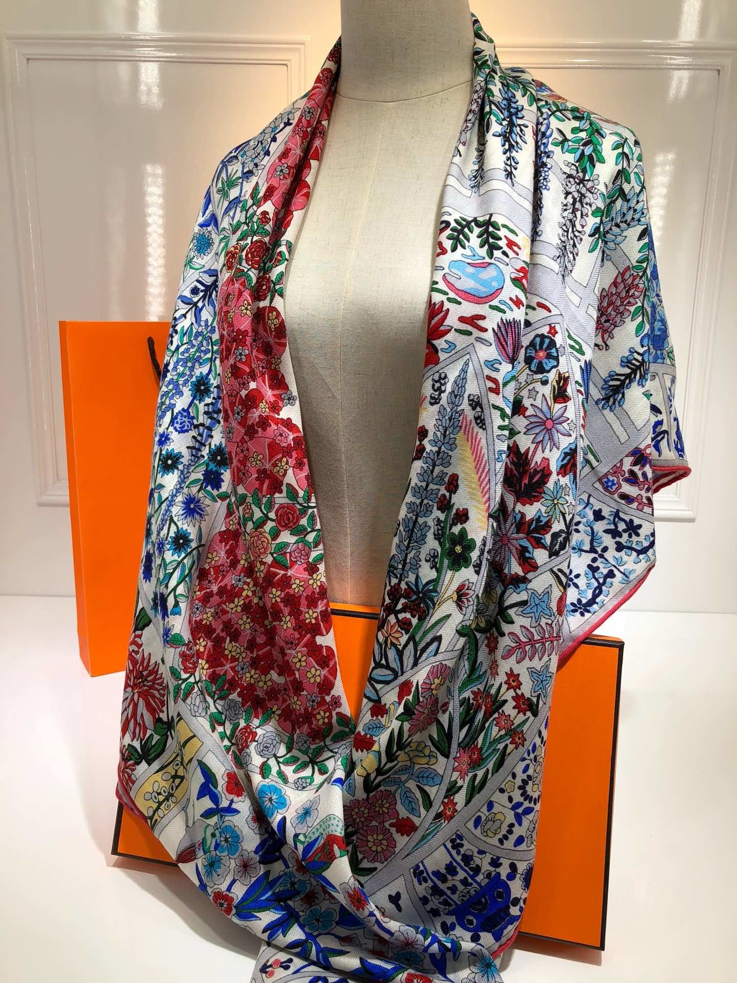 Hermes Scarf H00028