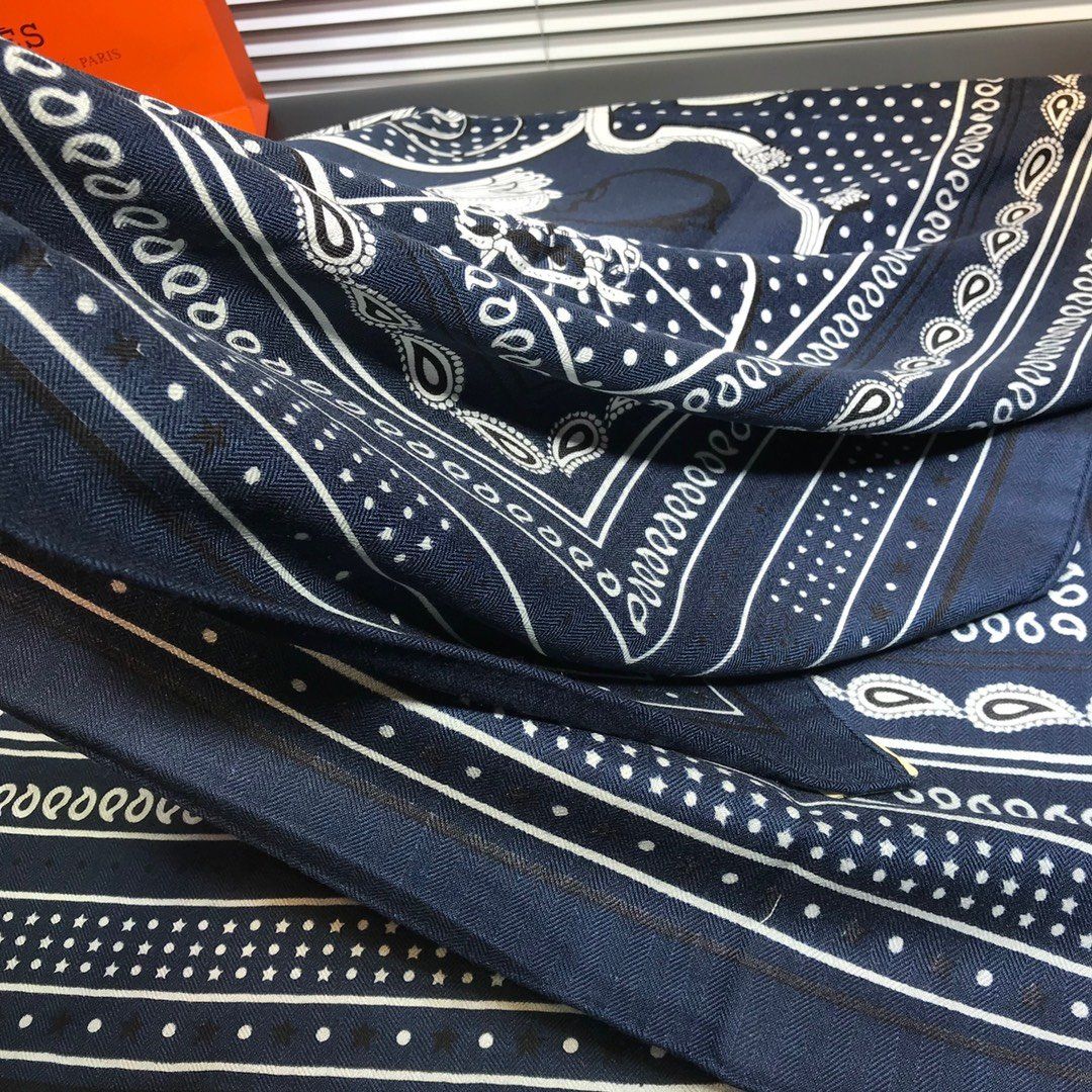 Hermes Scarf H00041