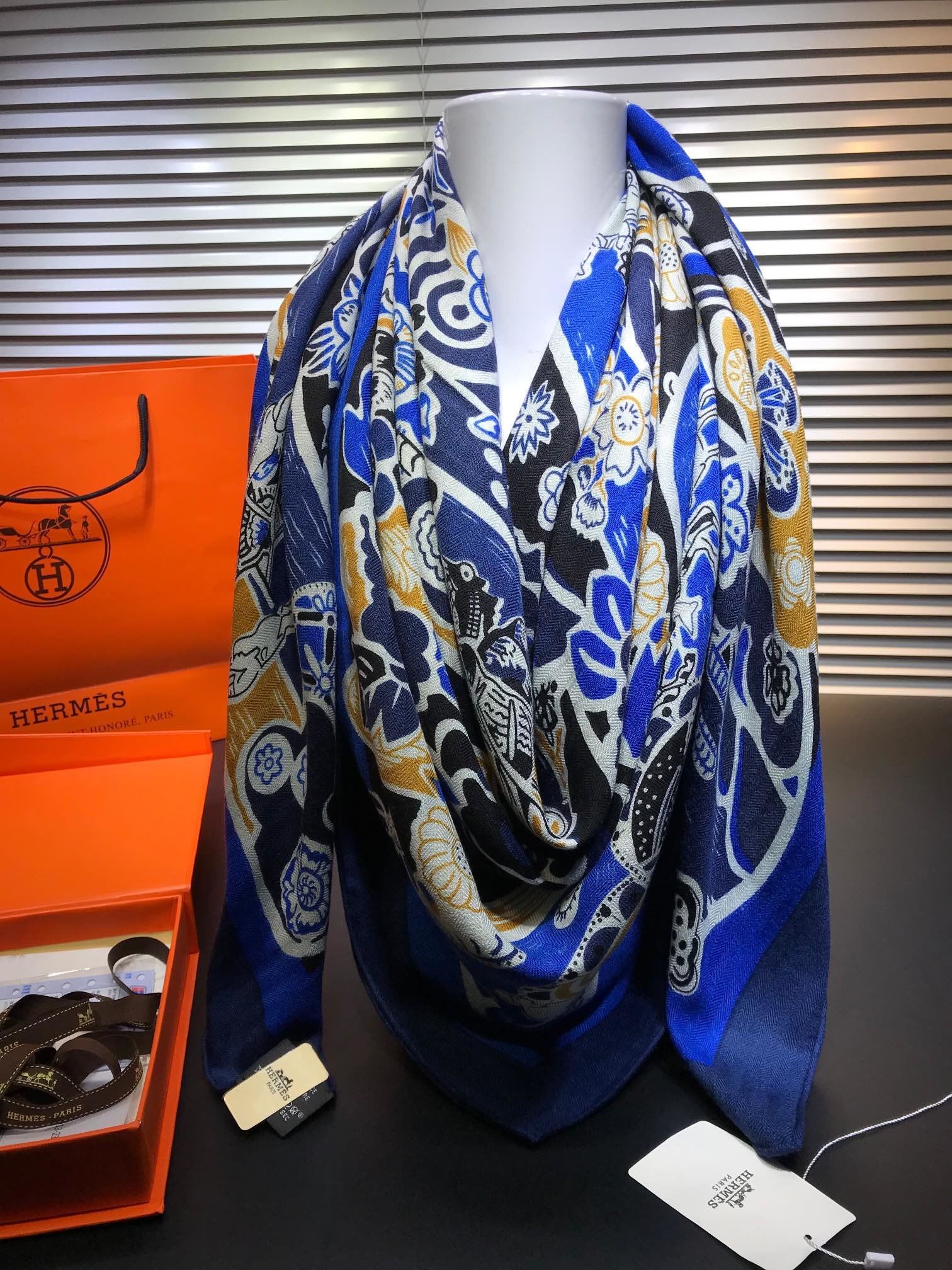 Hermes Scarf H00044