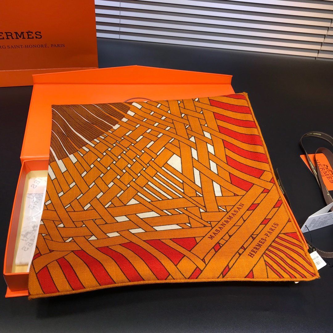 Hermes Scarf H00057