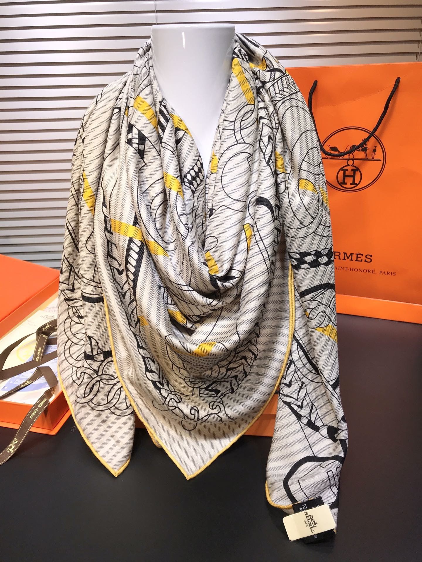 Hermes Scarf H00068