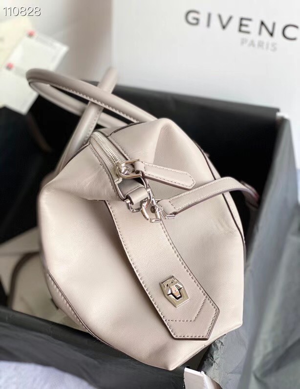 GIVENCHY Original Leather Shoulder Bag 63188 light gray