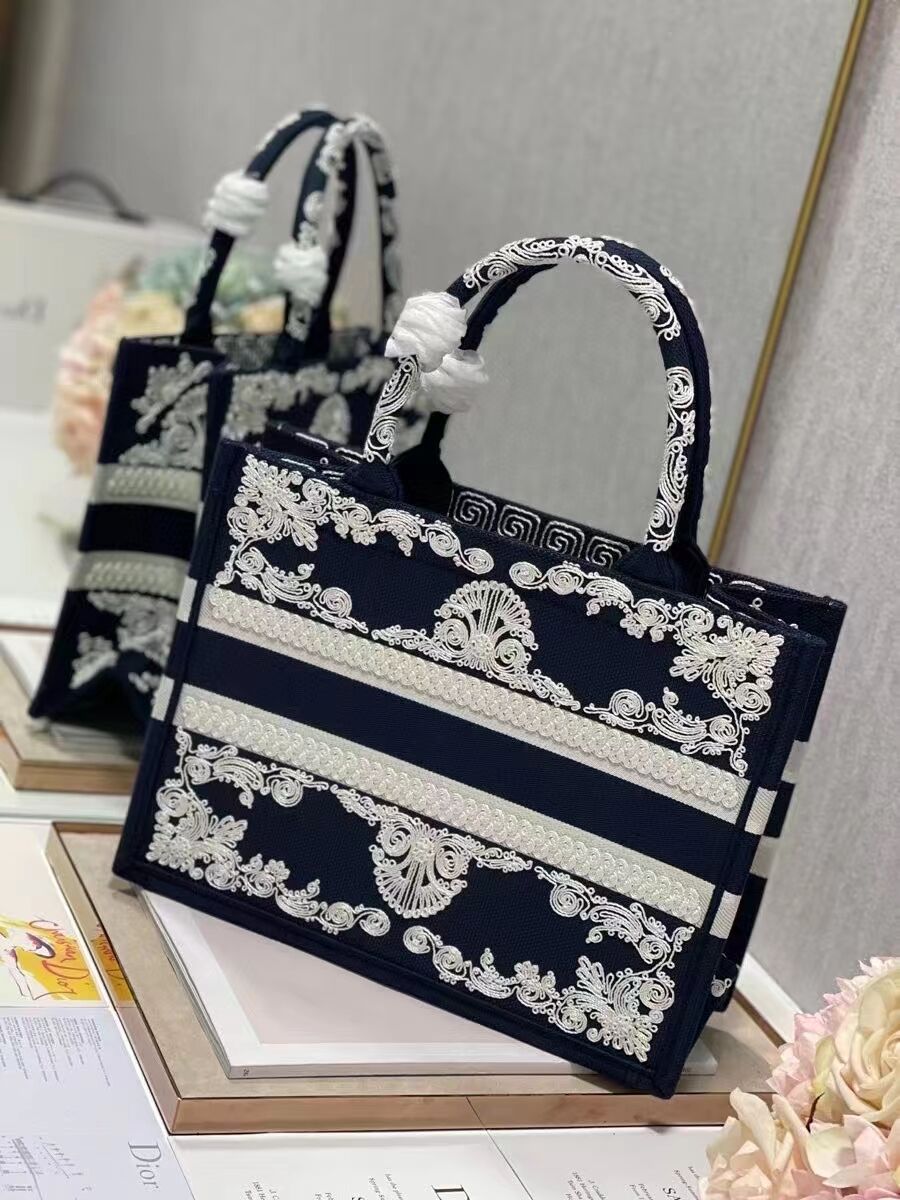 SMALL DIOR BOOK TOTE Embroidery C1212S