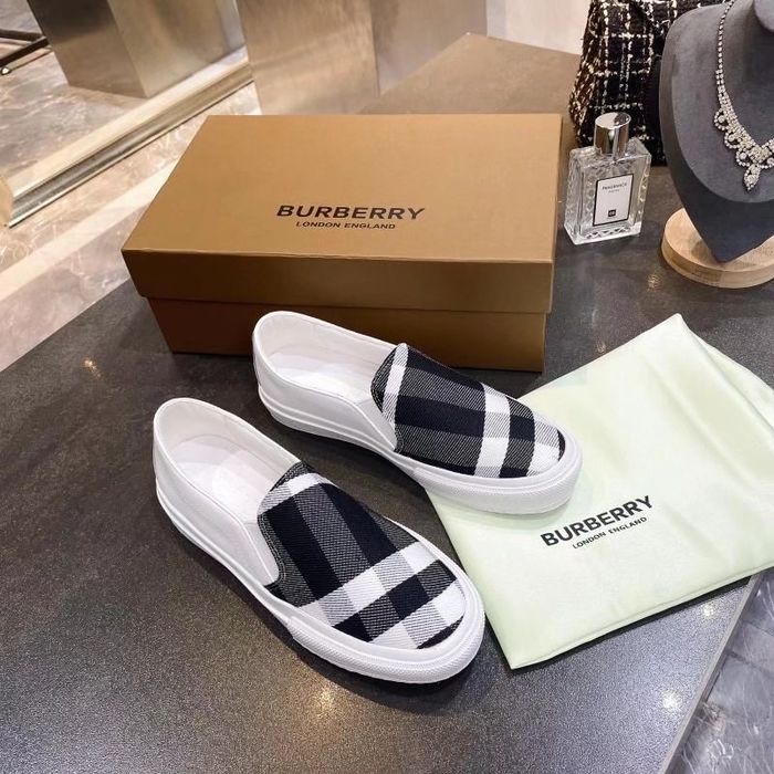 Burberry shoes BU00018