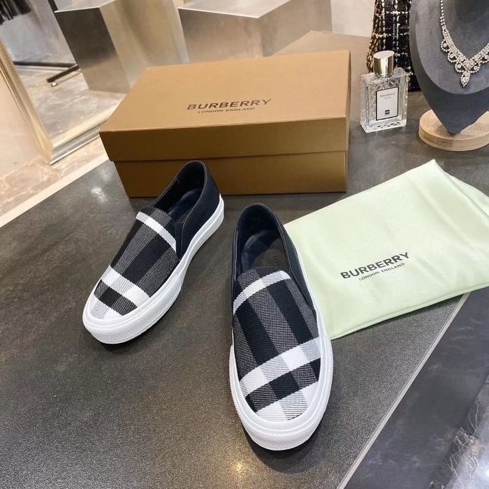 Burberry shoes BU00020