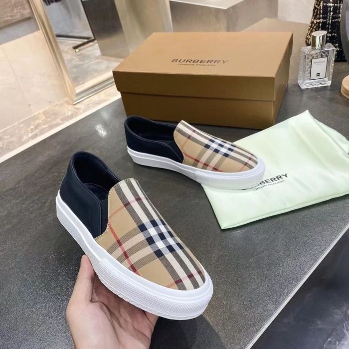 Burberry shoes BU00021