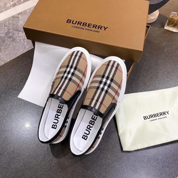 Burberry shoes BU00023