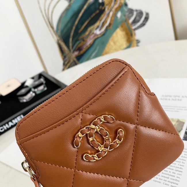 Chanel 19 Zip Card bag 82086 brown
