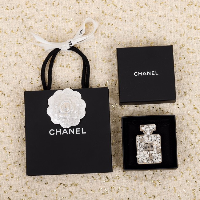 Chanel Brooch CE7506