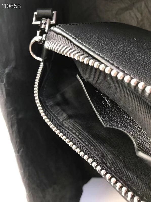 GIVENCHY Original Leather Shoulder Bag 1870 black