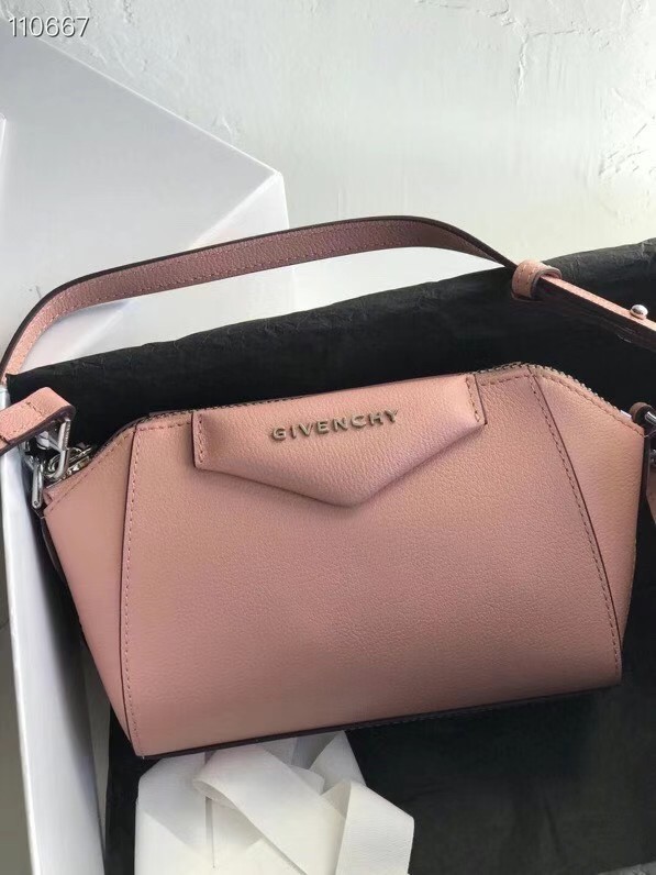 GIVENCHY Original Leather Shoulder Bag 1870 pink