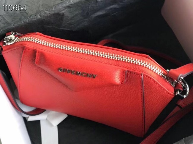 GIVENCHY Original Leather Shoulder Bag 1870 red