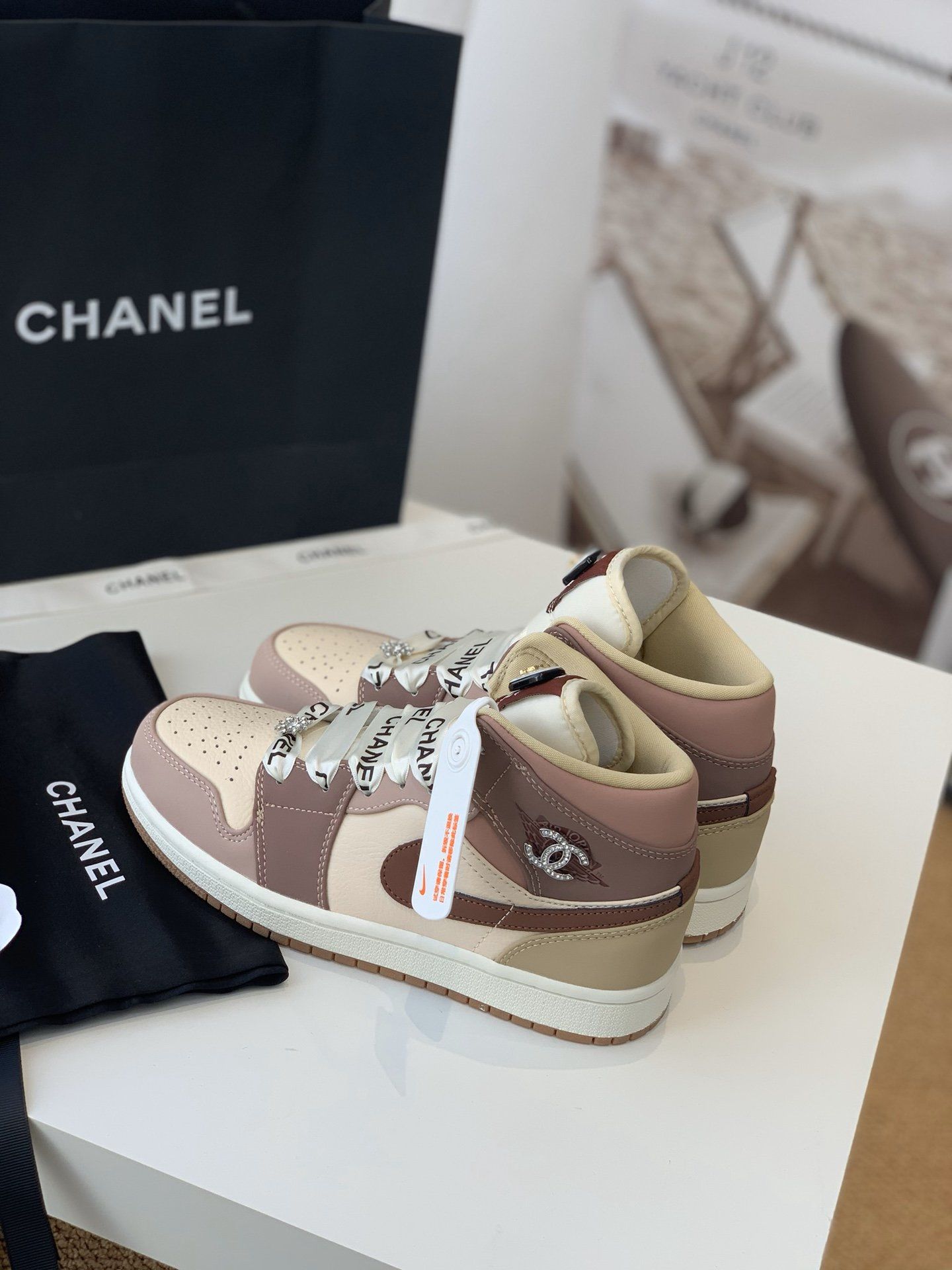 Chanel shoes CH00193