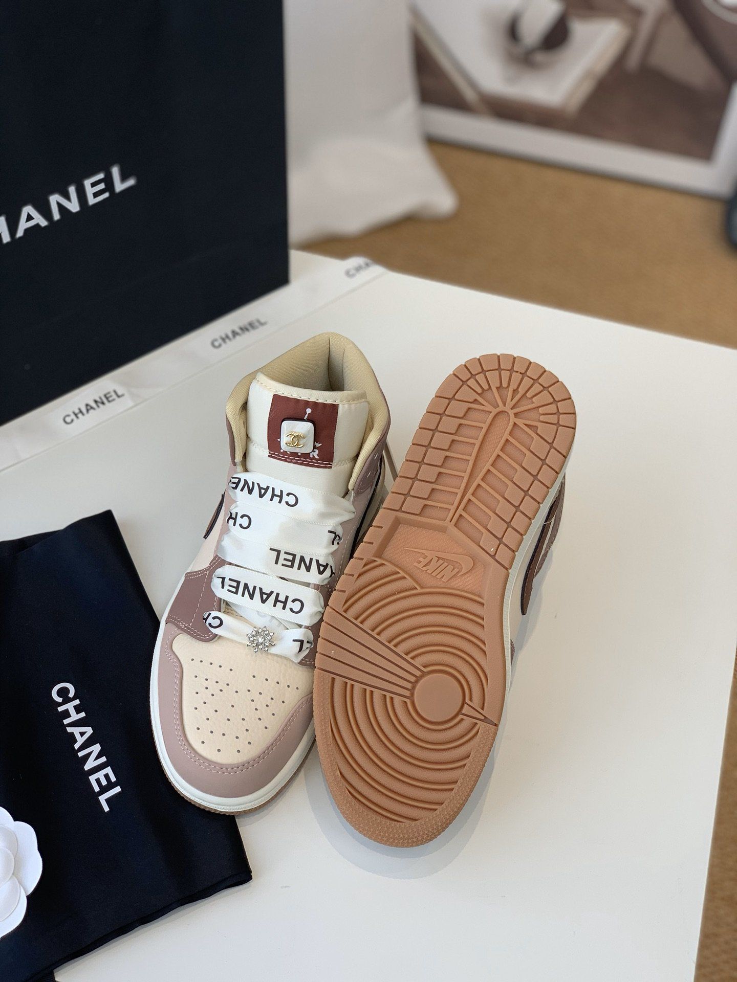 Chanel shoes CH00193