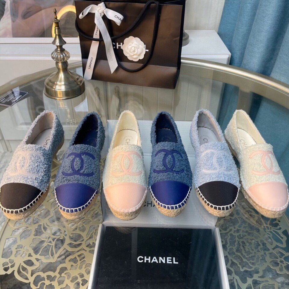 Chanel shoes CH00220