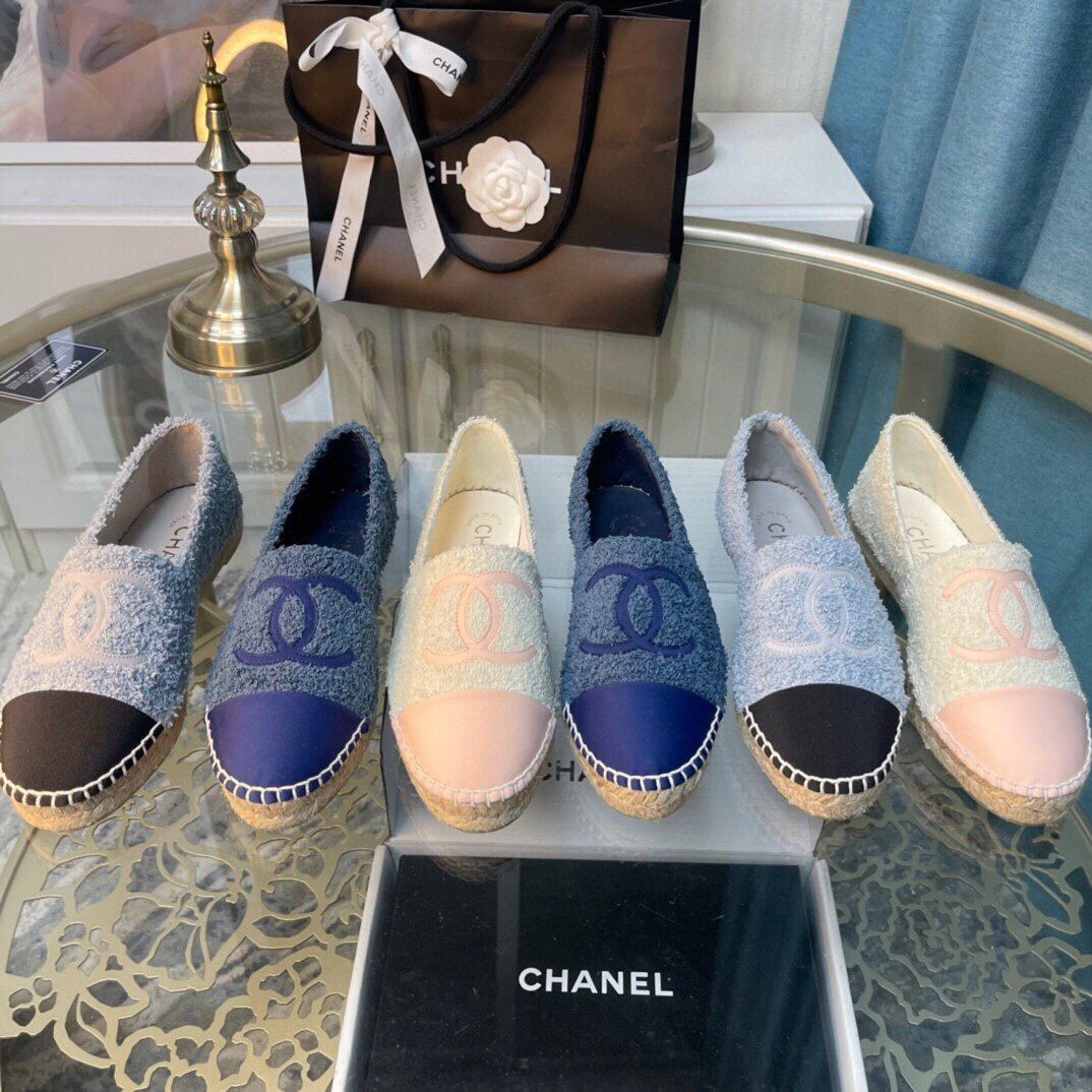 Chanel shoes CH00221