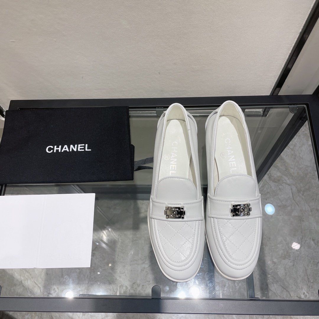 Chanel shoes CH00239