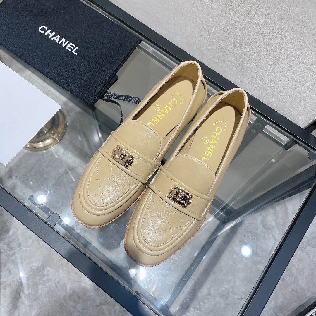 Chanel shoes CH00240