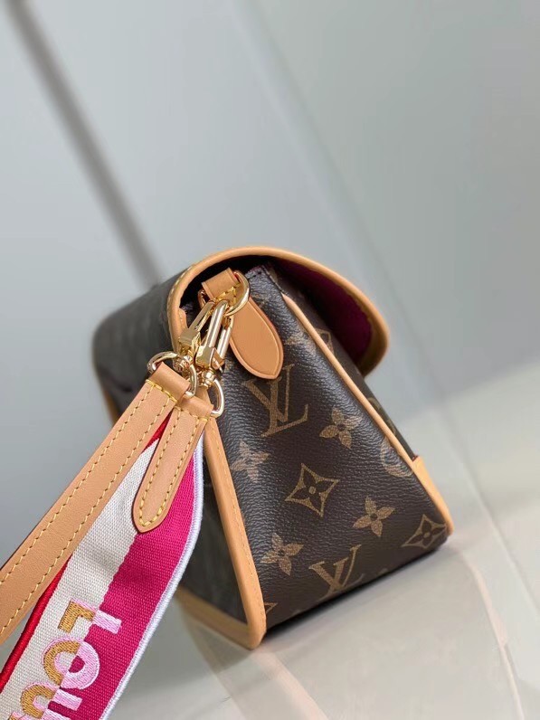 Louis Vuitton DIANE M46049 Pink