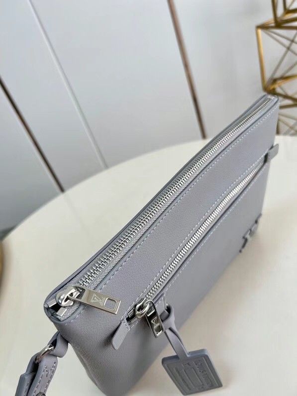 Louis Vuitton POCHETTE VOYAGE M69837 gray