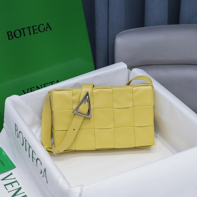 Bottega Veneta CASSETTE 018101 yellow