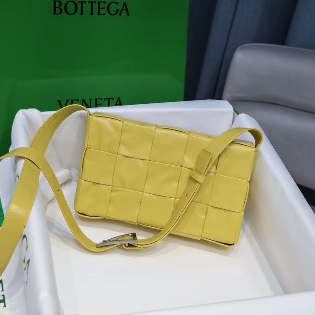Bottega Veneta CASSETTE 018101 yellow