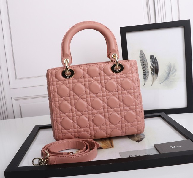 MEDIUM LADY DIOR BAG Cannage Lambskin M0565E Cherry Blossom powder