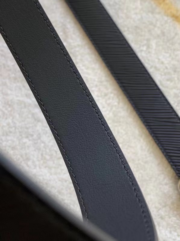 Louis Vuitton 25MM BELT 0230