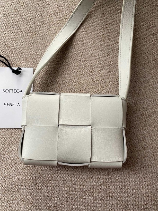 Bottega Veneta CASSETTE Mini intreccio leather cross-body bag 666688 MIRTH WASHED