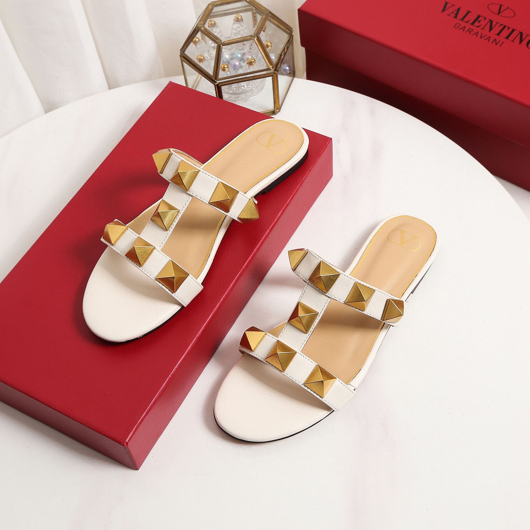 Valentino Slippers Shoes V62318