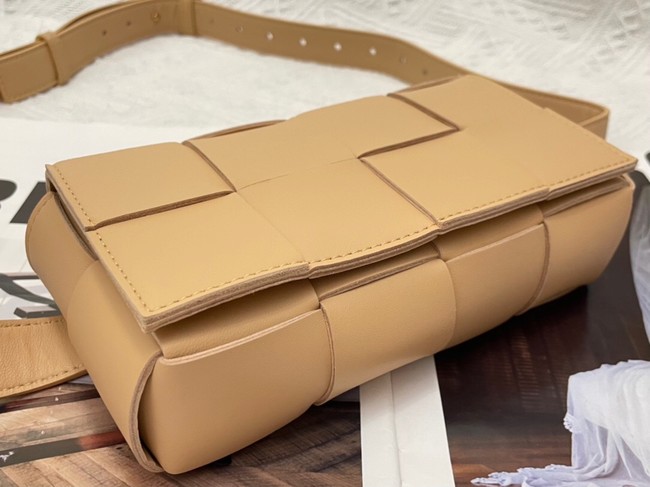 Bottega Veneta CASSETTE Mini intreccio leather belt bag 651053 brown
