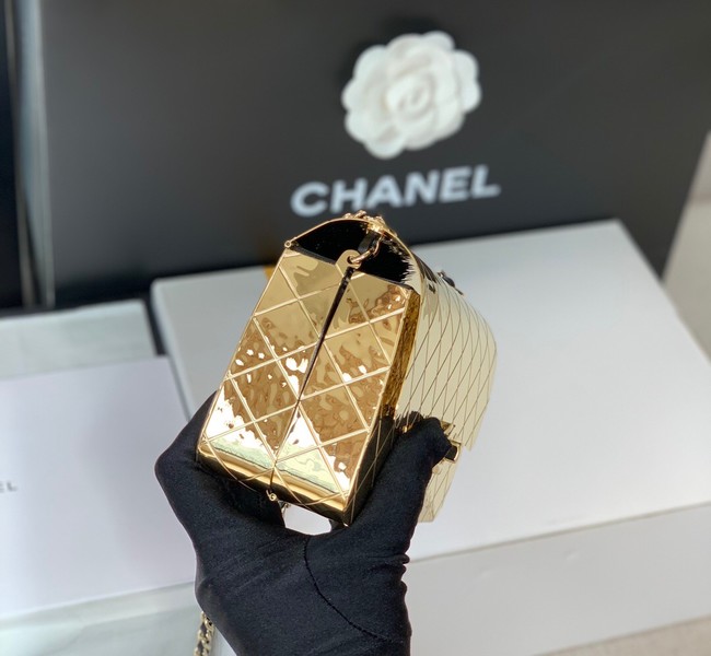 Chanel Box Shoulder Bag C5691 gold