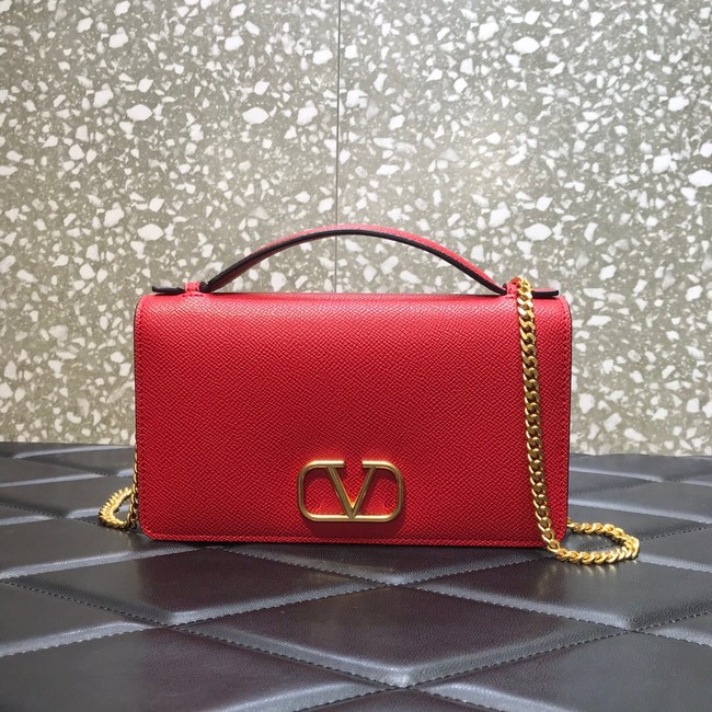 VALENTINO GARAVANI Stud Sign Grained Calfskin Shoulder Bag 0680 red